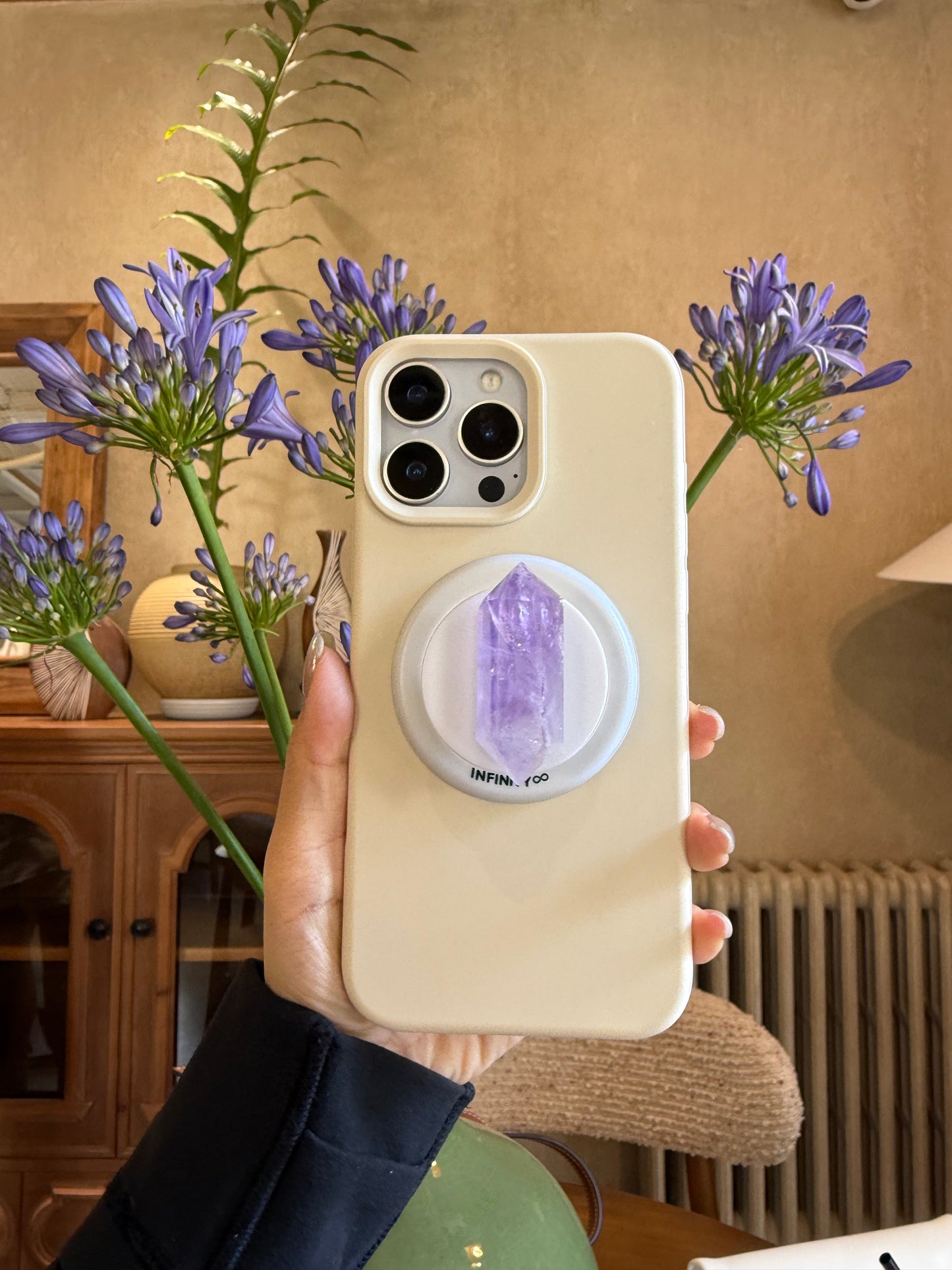 Magnetic Phone Holder with Amethyst Crystal -front view