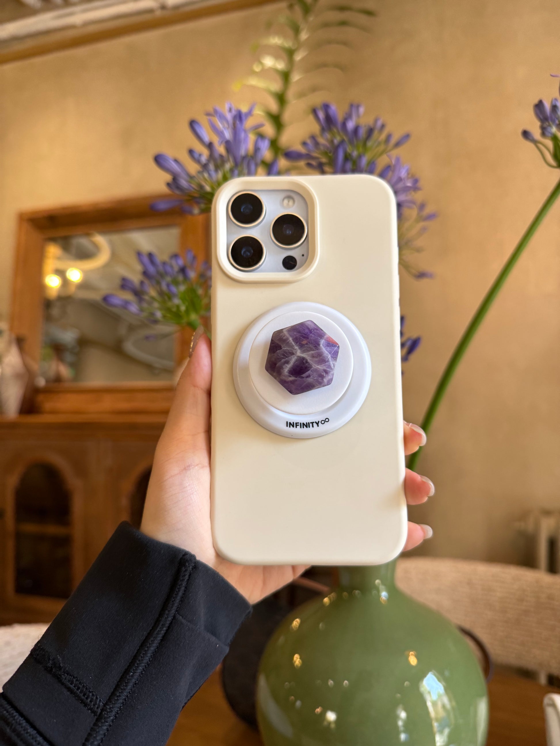 Amethyst hexagram magnetic phone stand front view
