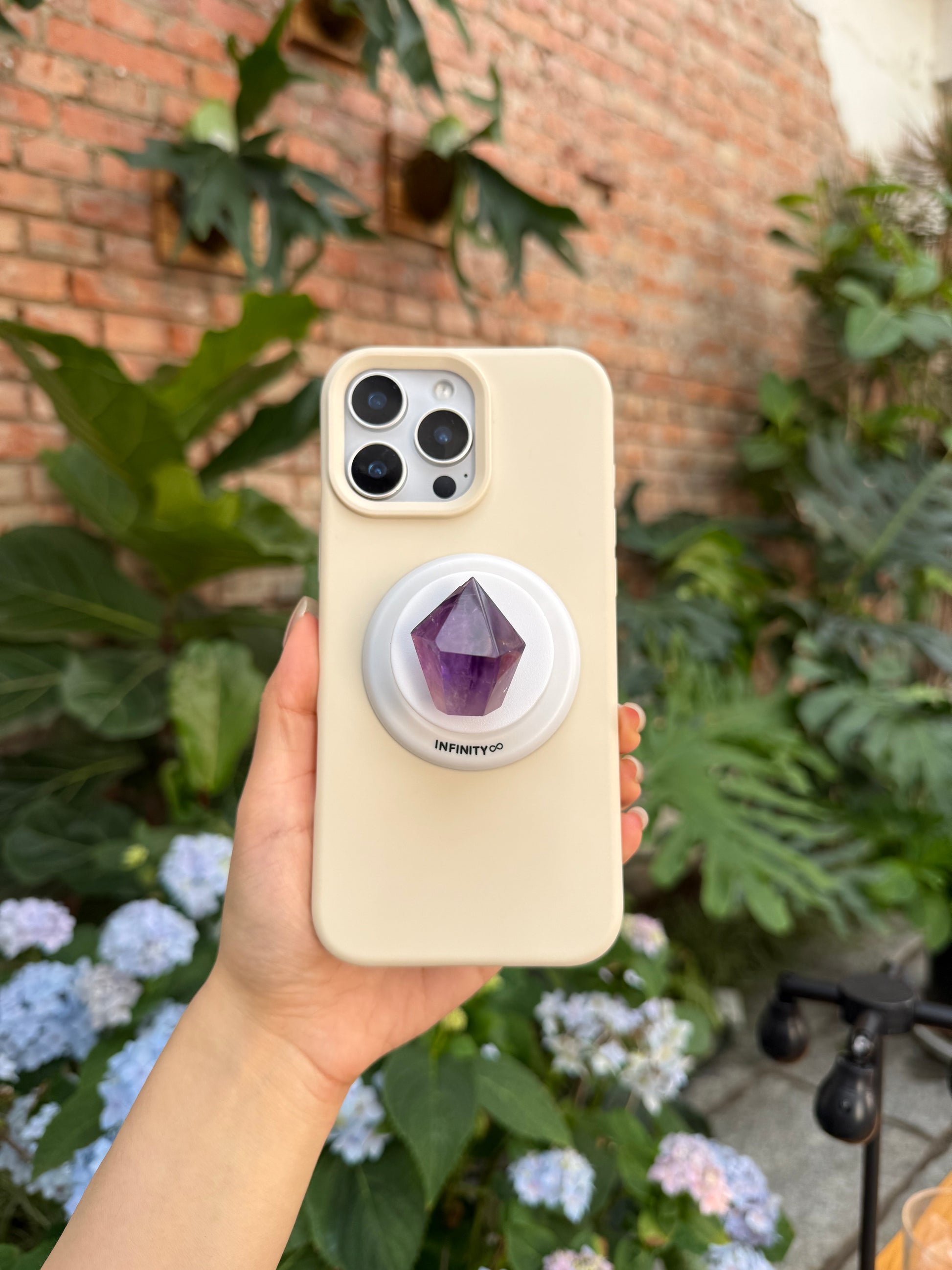 amethyst energy pillar phone grip