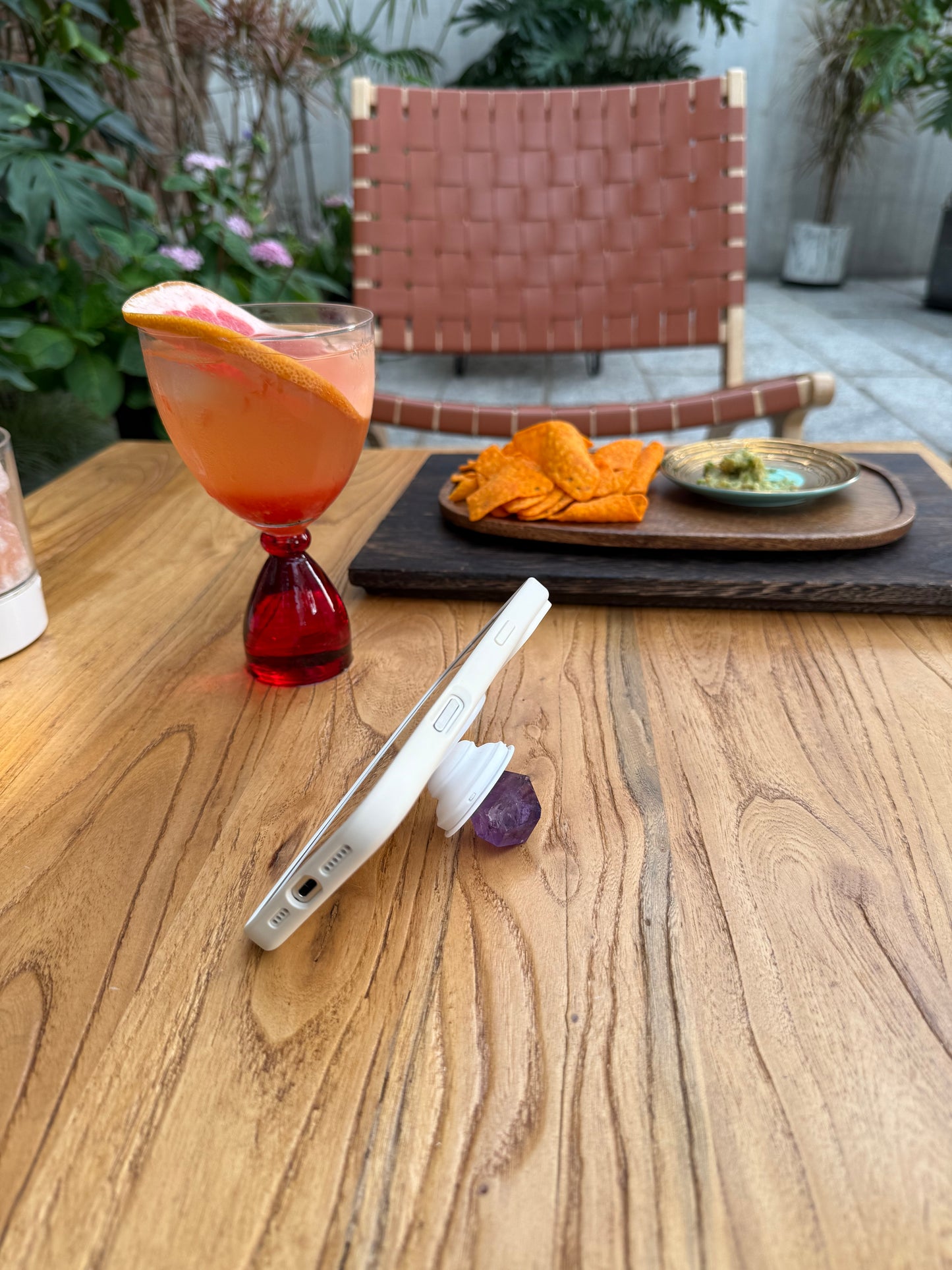 『Energy Pillar』Magnetic Phone Grip