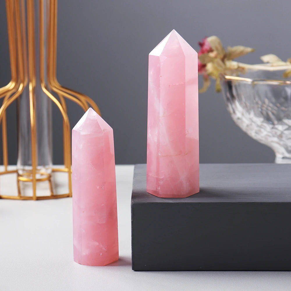 Rose quartz tower standing – gentle pink crystal for decor