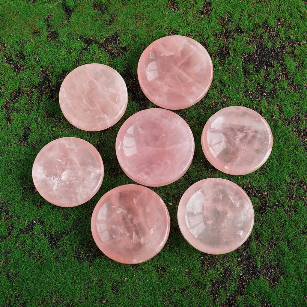 Rose quartz crystal bowl – decorative gemstone dish for home or altar