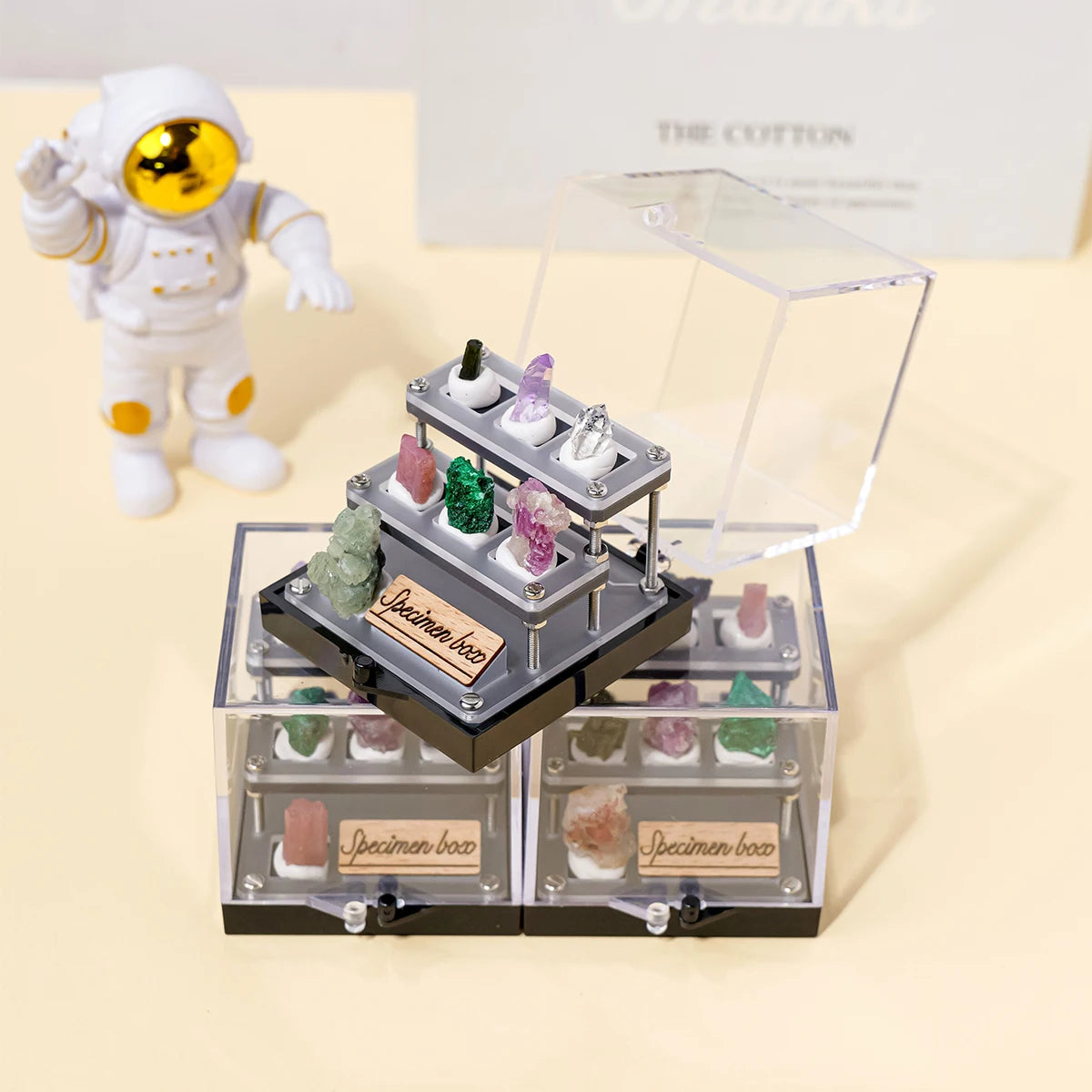 Small collectible crystal set for learning